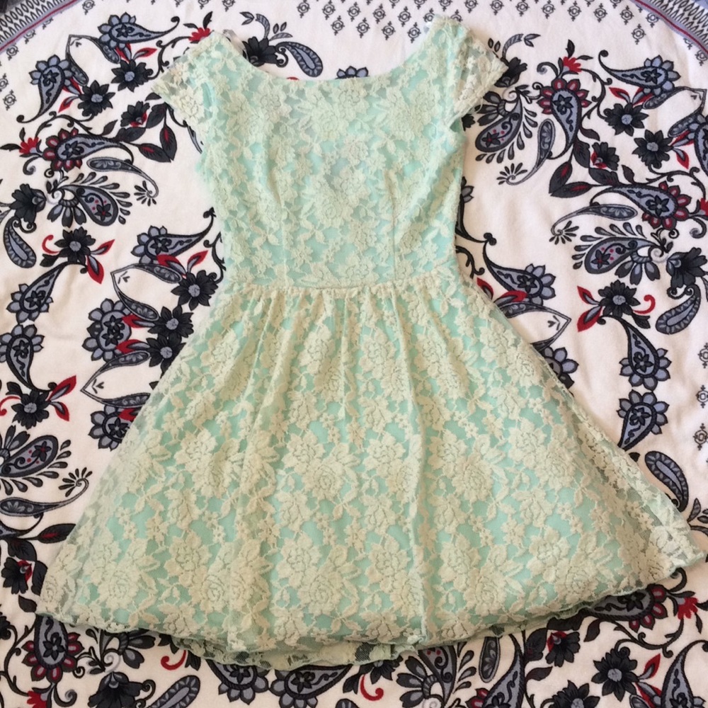 B.Darlin mint green laced dress size 1/2